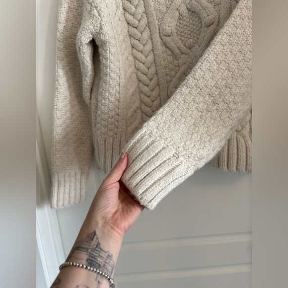 Zara Chunky Cable Knit Boxy Sweater Oversized Cream Mock Neck Size Medium - Picture 5 of 7